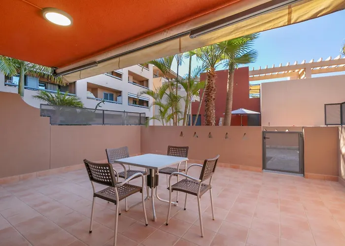 Paradise Bay アパート アデヘ